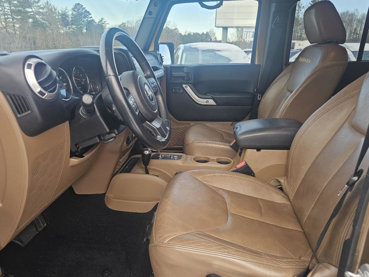 Used 2015 Jeep Wrangler Unlimited Sahara w/ Max Tow Package image 3