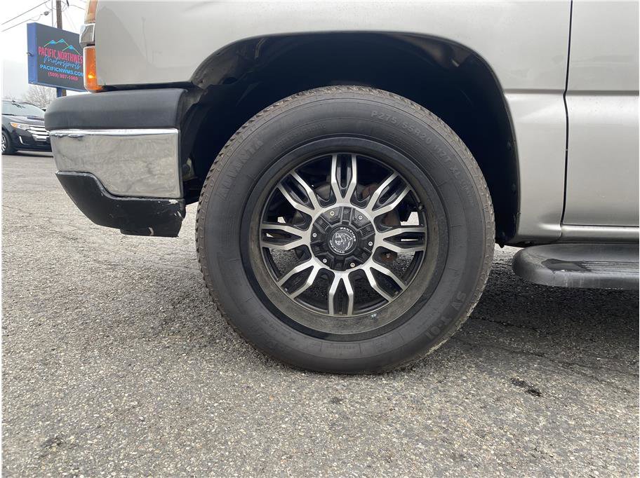 Used 2004 Chevrolet Avalanche 2WD image 18