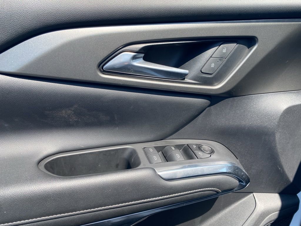 Used 2024 Chevrolet Traverse LT image 17