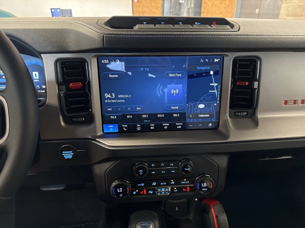 New 2026 Ford Bronco Outer Banks w/ Sasquatch Package AWD/4WD image 17