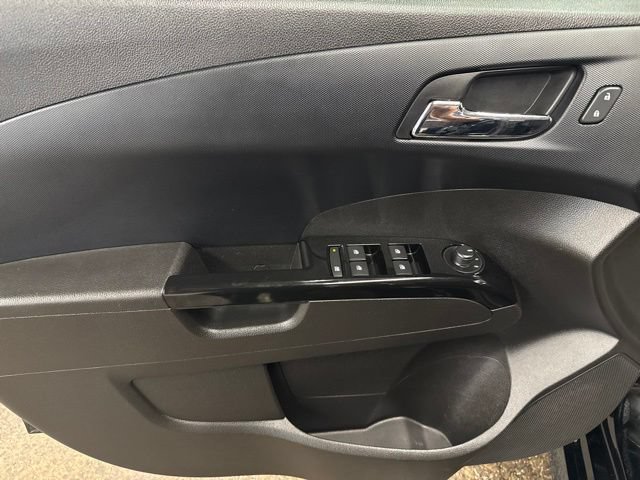Used 2019 Chevrolet Sonic LT w/ Convenience Package FWD image 10