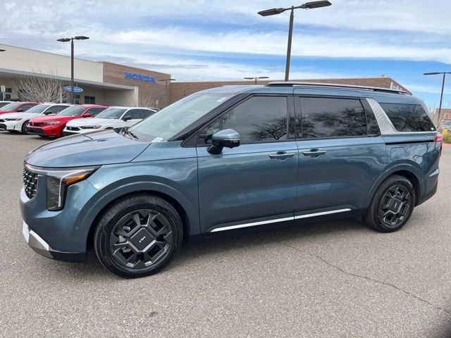 Used 2026 Kia Carnival SX image 1