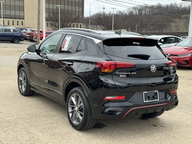 Used 2021 Buick Encore GX Preferred w/ Sport Touring Package image 3