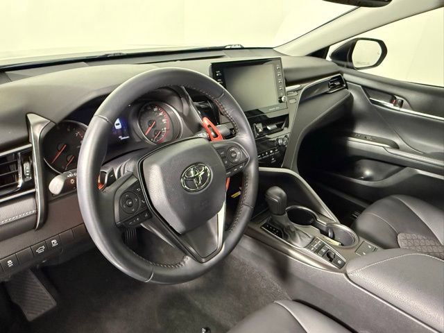 Used 2022 Toyota Camry XSE image 16