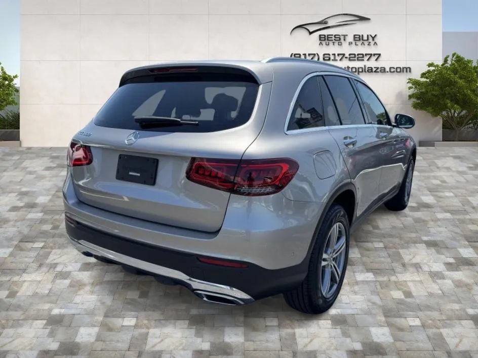 Used 2022 Mercedes-Benz GLC 300 w/ Premium Package Lite image 6