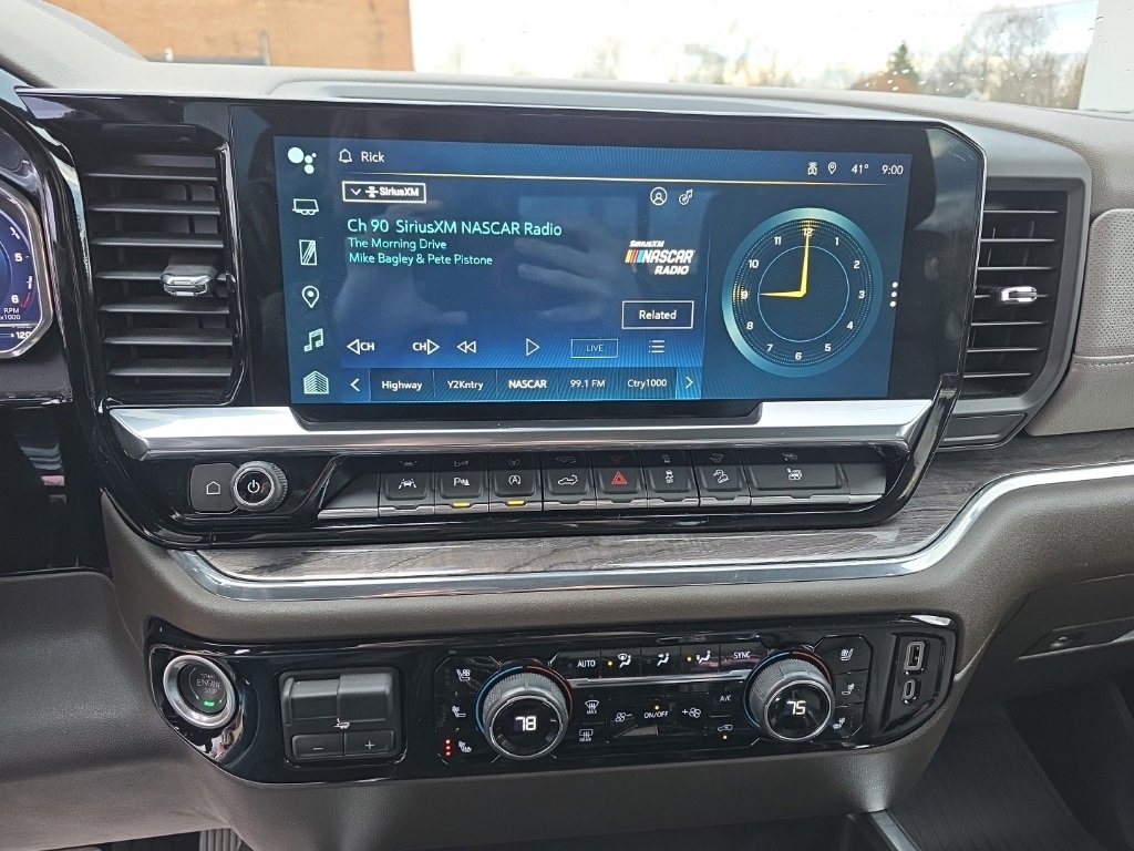 Certified 2024 Chevrolet Silverado 1500 LTZ w/ LTZ Premium Package image 14