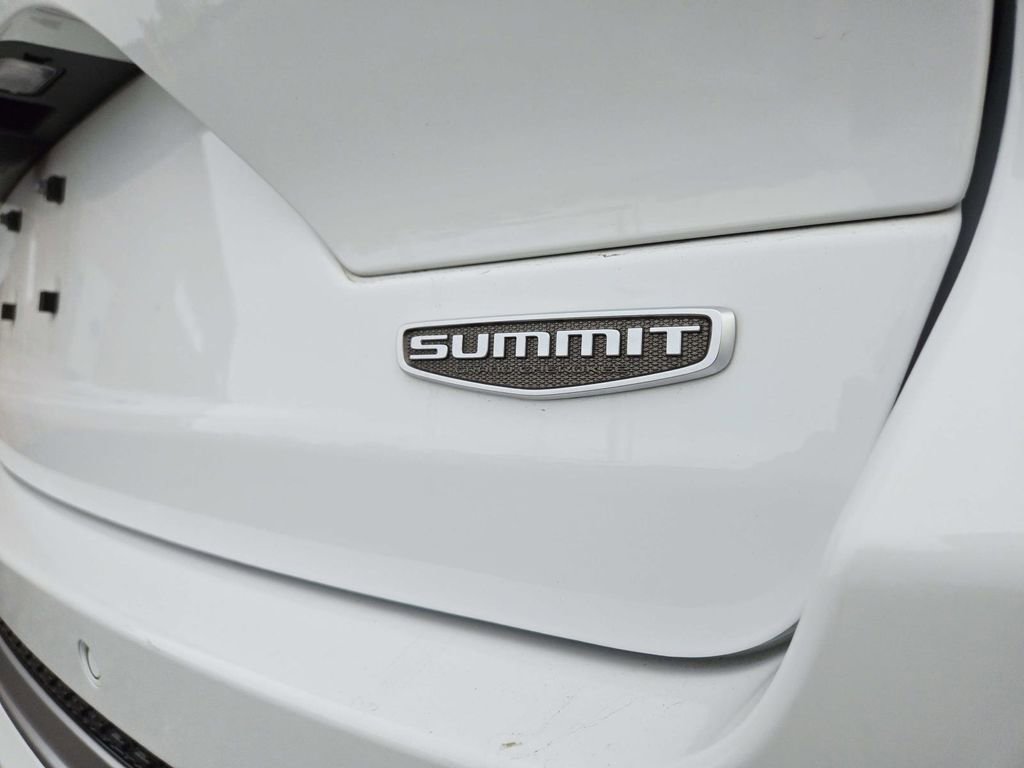 Used 2022 Jeep Grand Cherokee Summit image 17