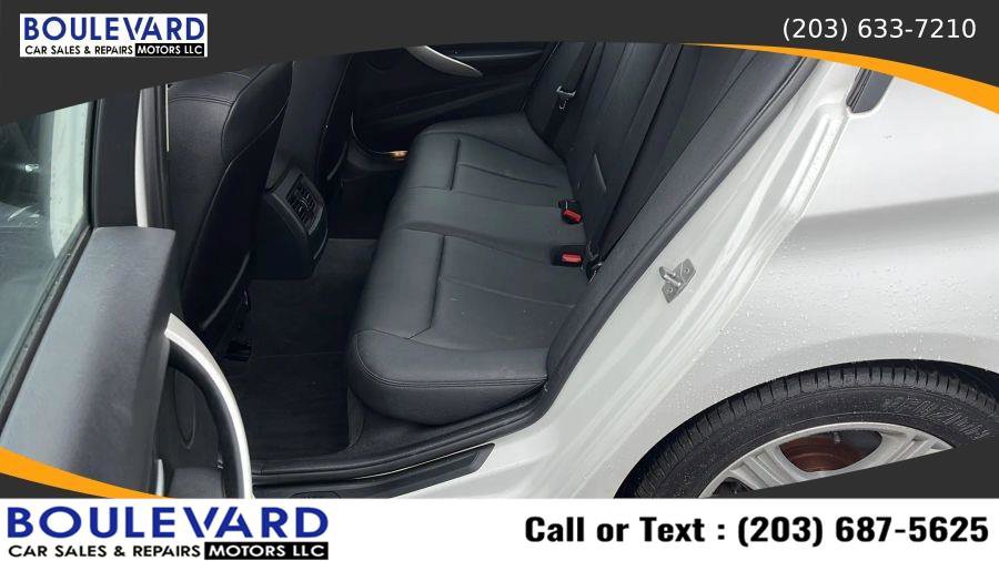 Used 2014 BMW 320i Sedan RWD image 31