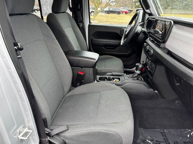 Used 2024 Jeep Wrangler Unlimited w/ Convenience Group image 14