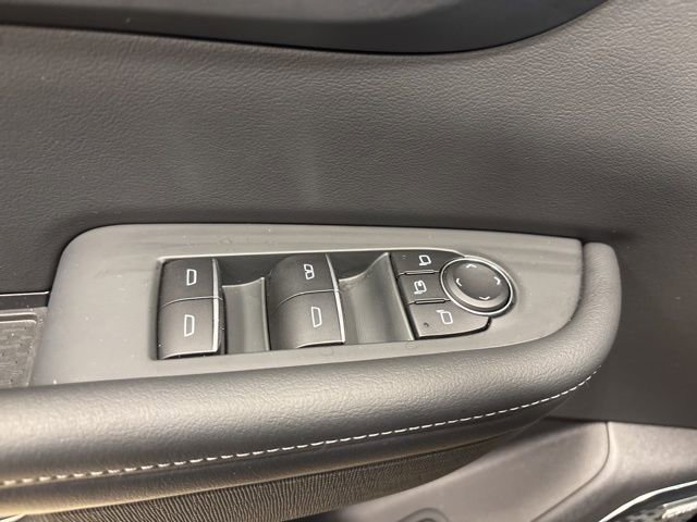 Used 2025 Buick Enclave Sport Touring image 32