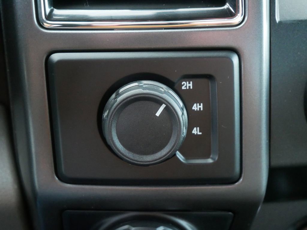 Used 2020 Ford F150 XLT w/ Equipment Group 302A Luxury image 22