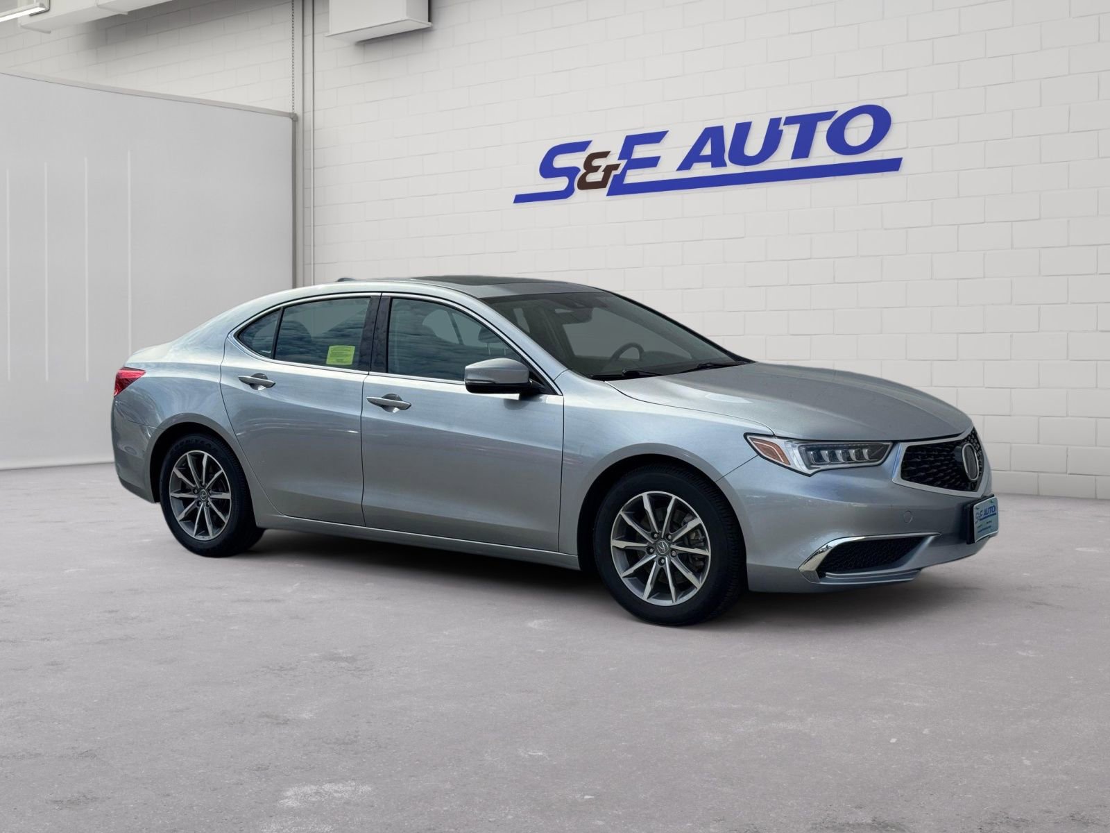Used 2020 Acura TLX image 4