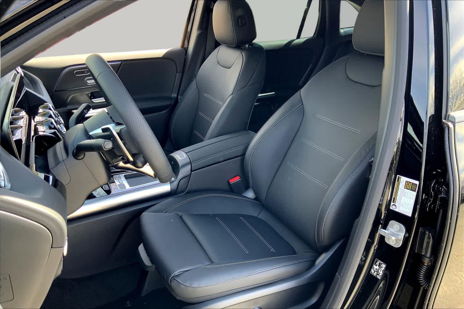 New 2025 Mercedes-Benz GLA 35 AMG 4MATIC image 16