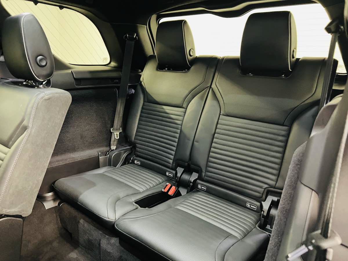 Used 2018 Land Rover Discovery HSE AWD/4WD image 22