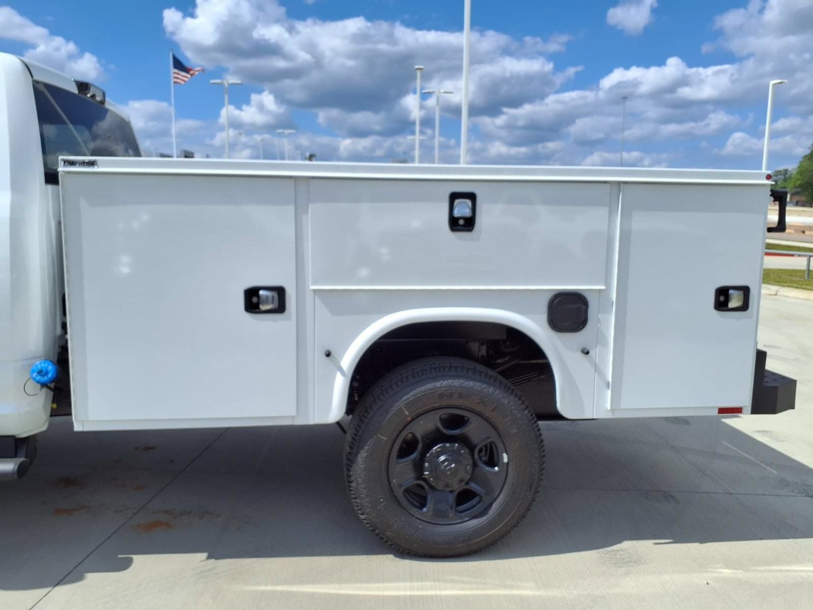 New 2026 RAM 3500 Tradesman AWD/4WD image 16
