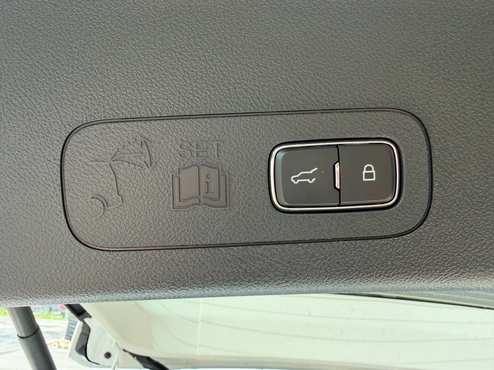 New 2026 Lincoln Aviator AWD image 18