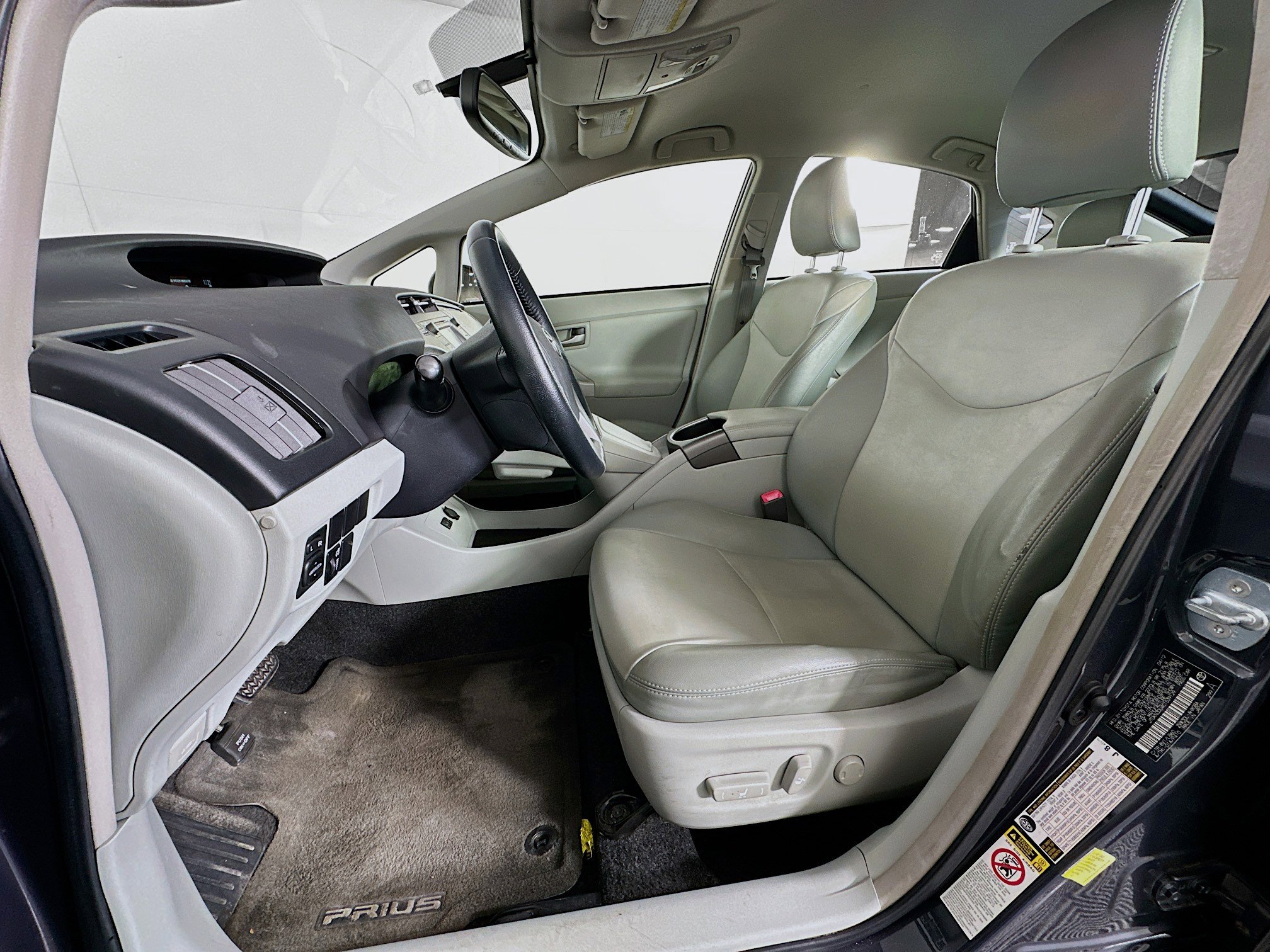 Used 2012 Toyota Prius Four FWD image 13