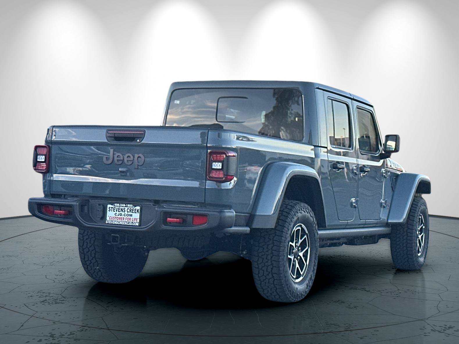 New 2026 Jeep Gladiator Rubicon w/ Steel Power Dome Hood Package AWD/4WD image 4
