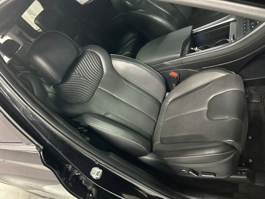 Used 2023 Hyundai Palisade Calligraphy image 25