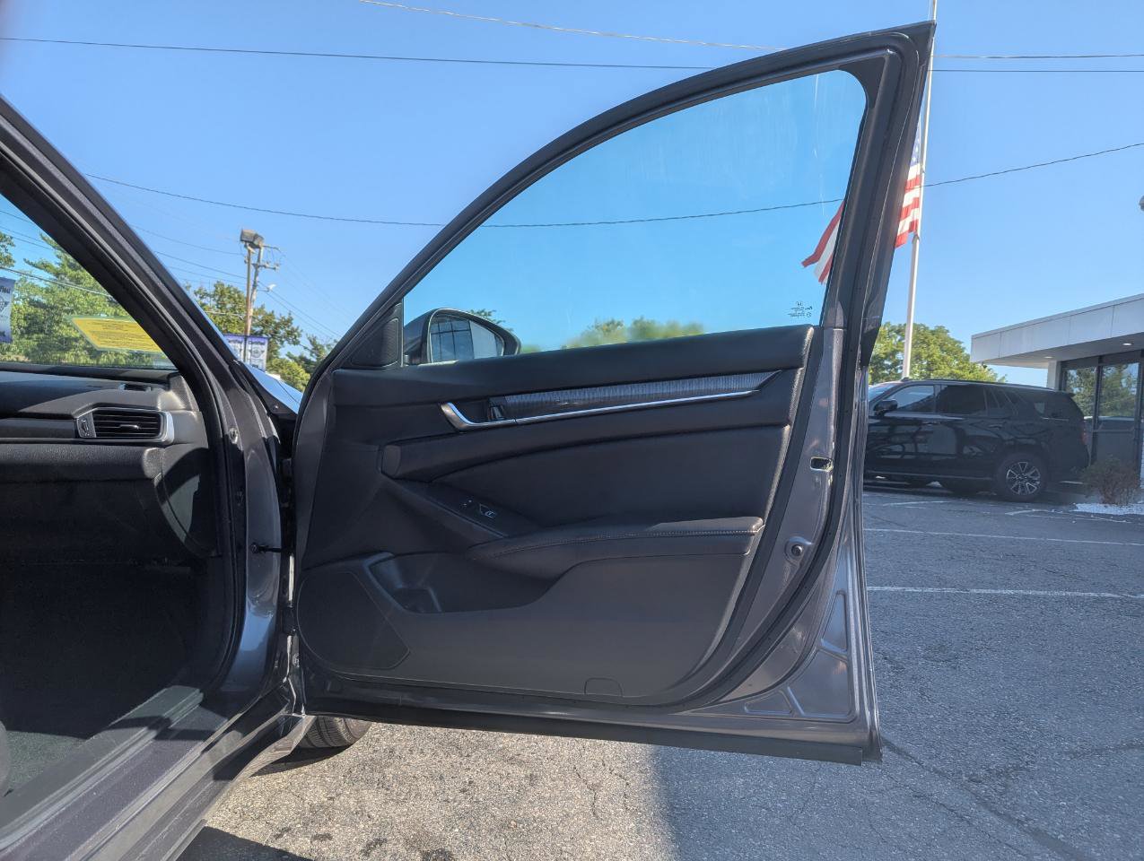 Used 2020 Honda Accord Sport image 25