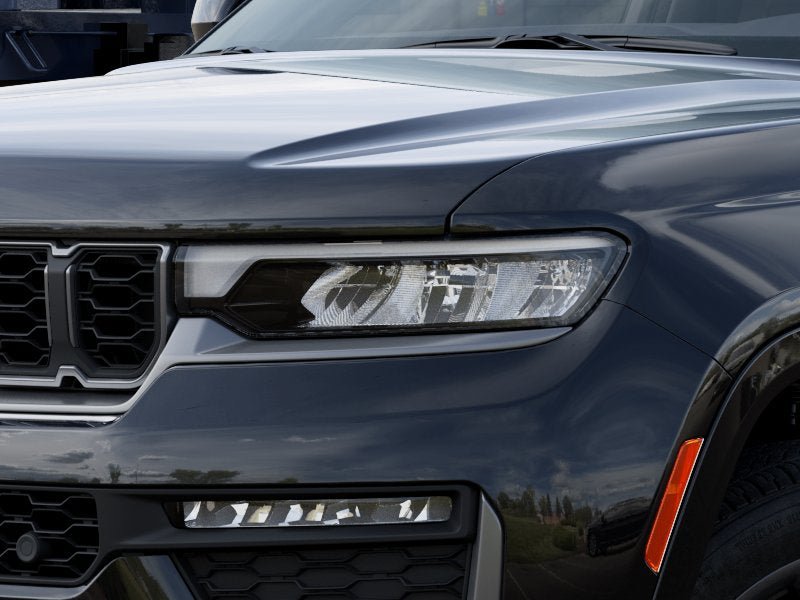 New 2027 Jeep Grand Cherokee Limited AWD/4WD image 6
