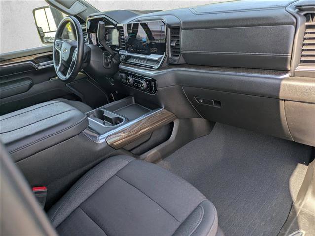 Used 2024 Chevrolet Silverado 2500 LT w/ Convenience Package image 19