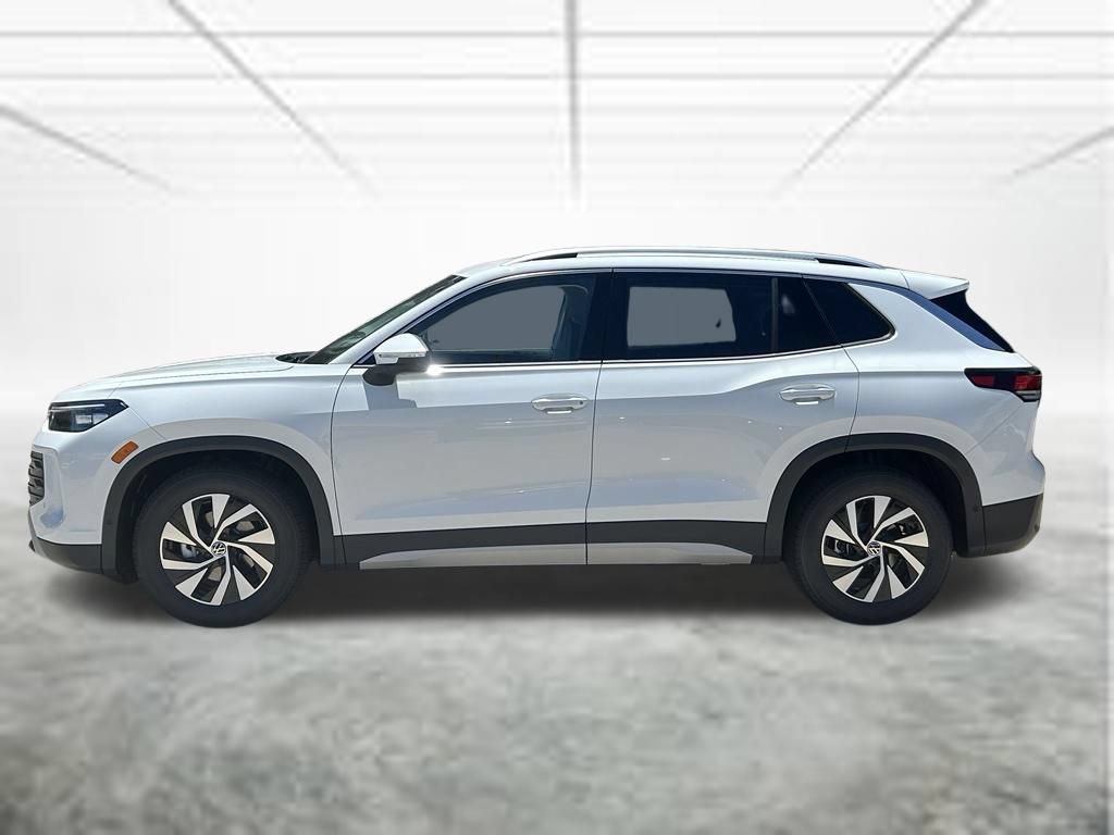 New 2026 Volkswagen Tiguan S FWD image 2