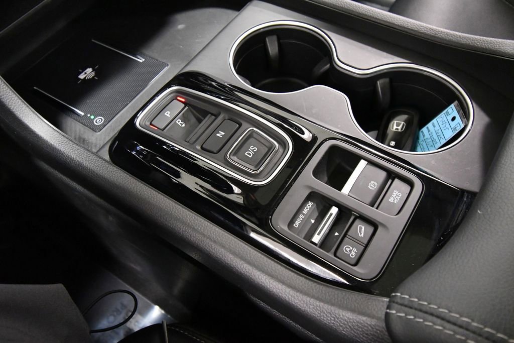 Used 2025 Honda Pilot Touring image 27