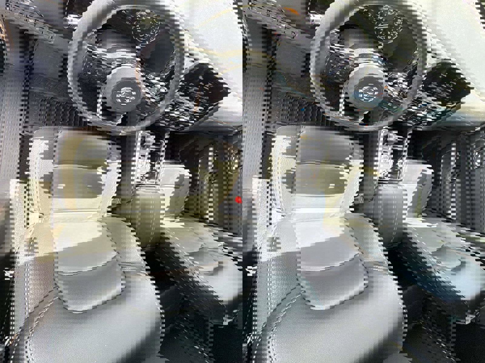 Used 2023 Nissan Pathfinder SL image 20