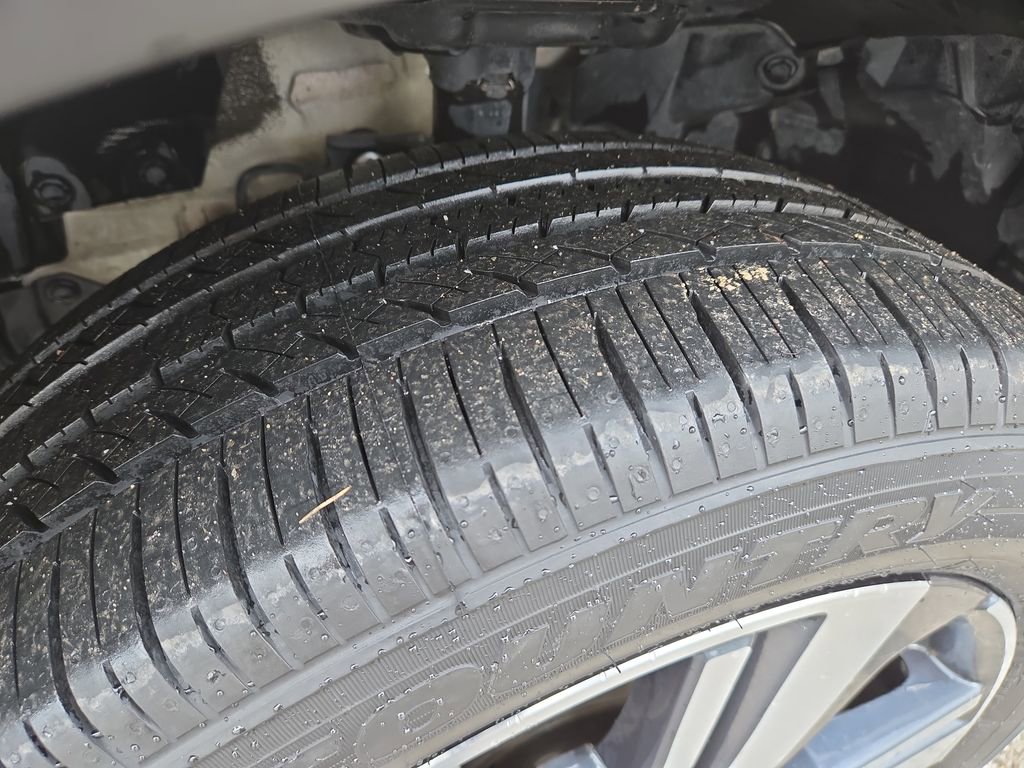 Used 2023 Nissan Rogue SL w/ SL Premium Package image 11