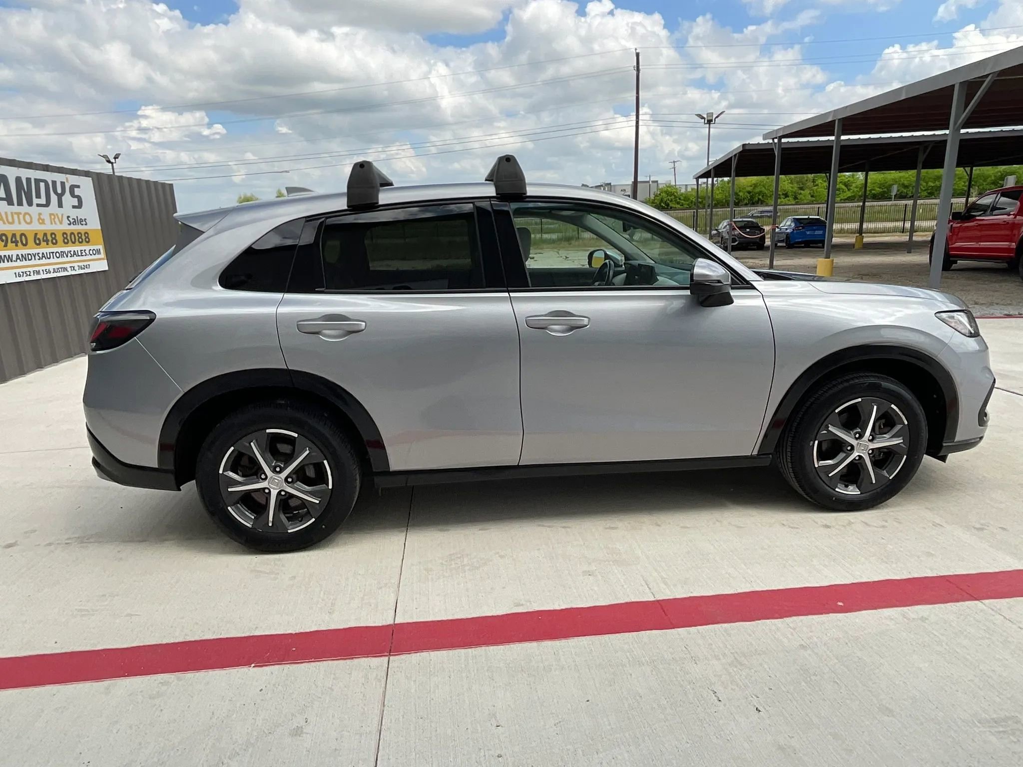 Used 2024 Honda HR-V EX-L image 11