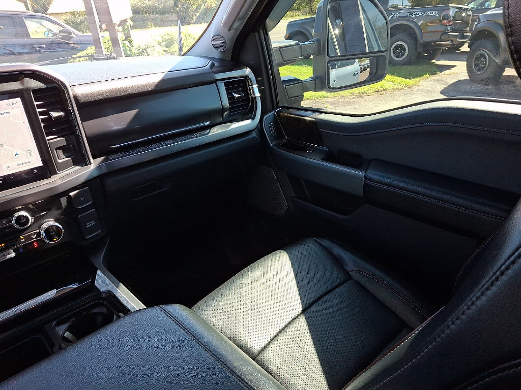 Used 2023 Ford F350 Lariat AWD/4WD image 16