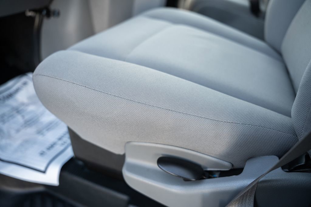 Certified 2023 Ford E-450 and Econoline 450 Super Duty w/ Power Windows & Locks Group image 31