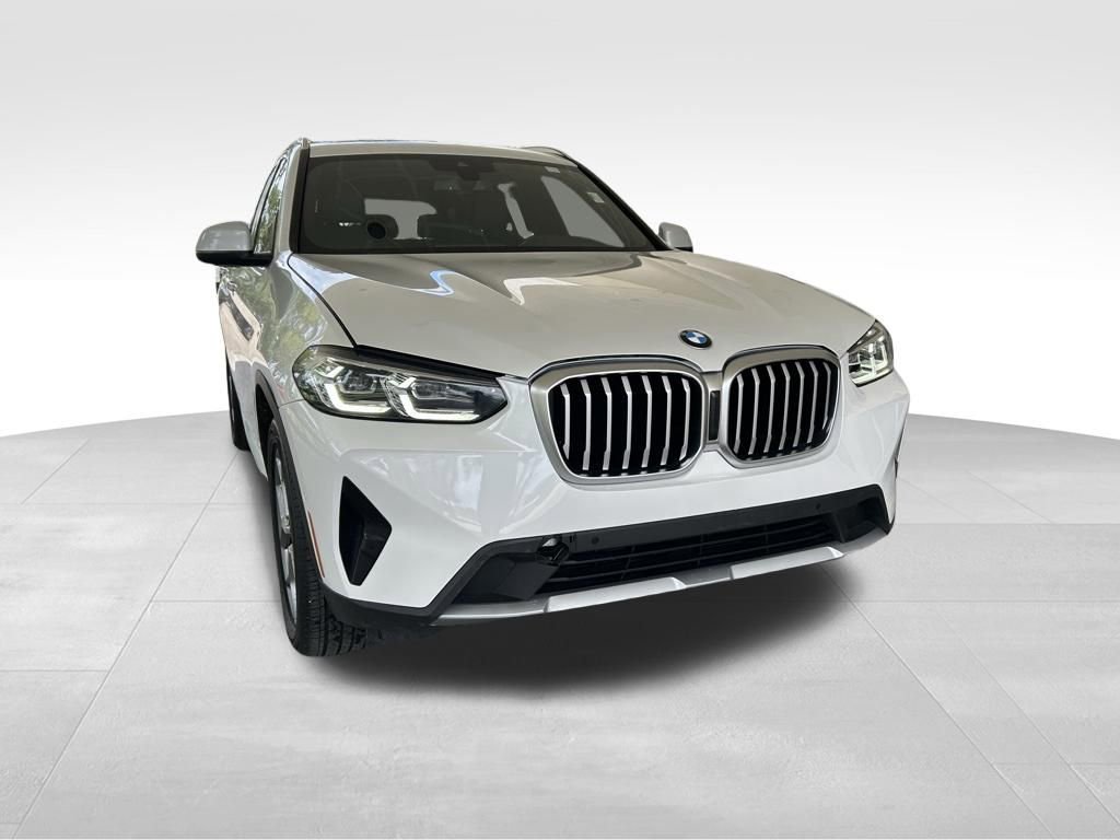 Used 2024 BMW X3 sDrive30i RWD image 2