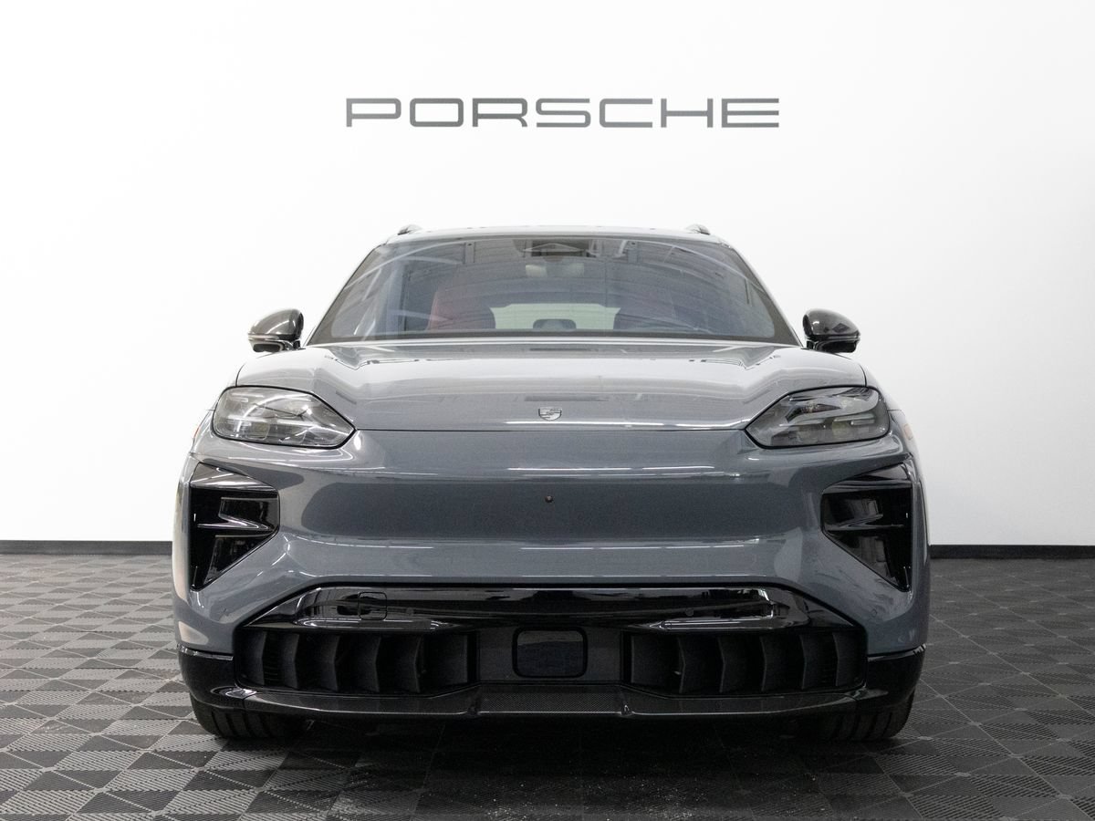 New 2026 Porsche Cayenne Turbo AWD/4WD image 10