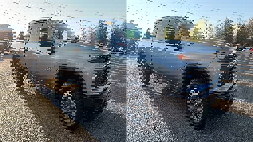 Certified 2024 Chevrolet Silverado 2500 Custom w/ Custom Value Package image 3