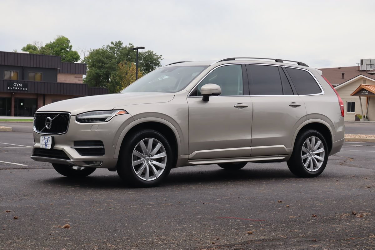 Used 2016 Volvo XC90 T6 Momentum w/ Momentum Plus Package AWD/4WD image 11