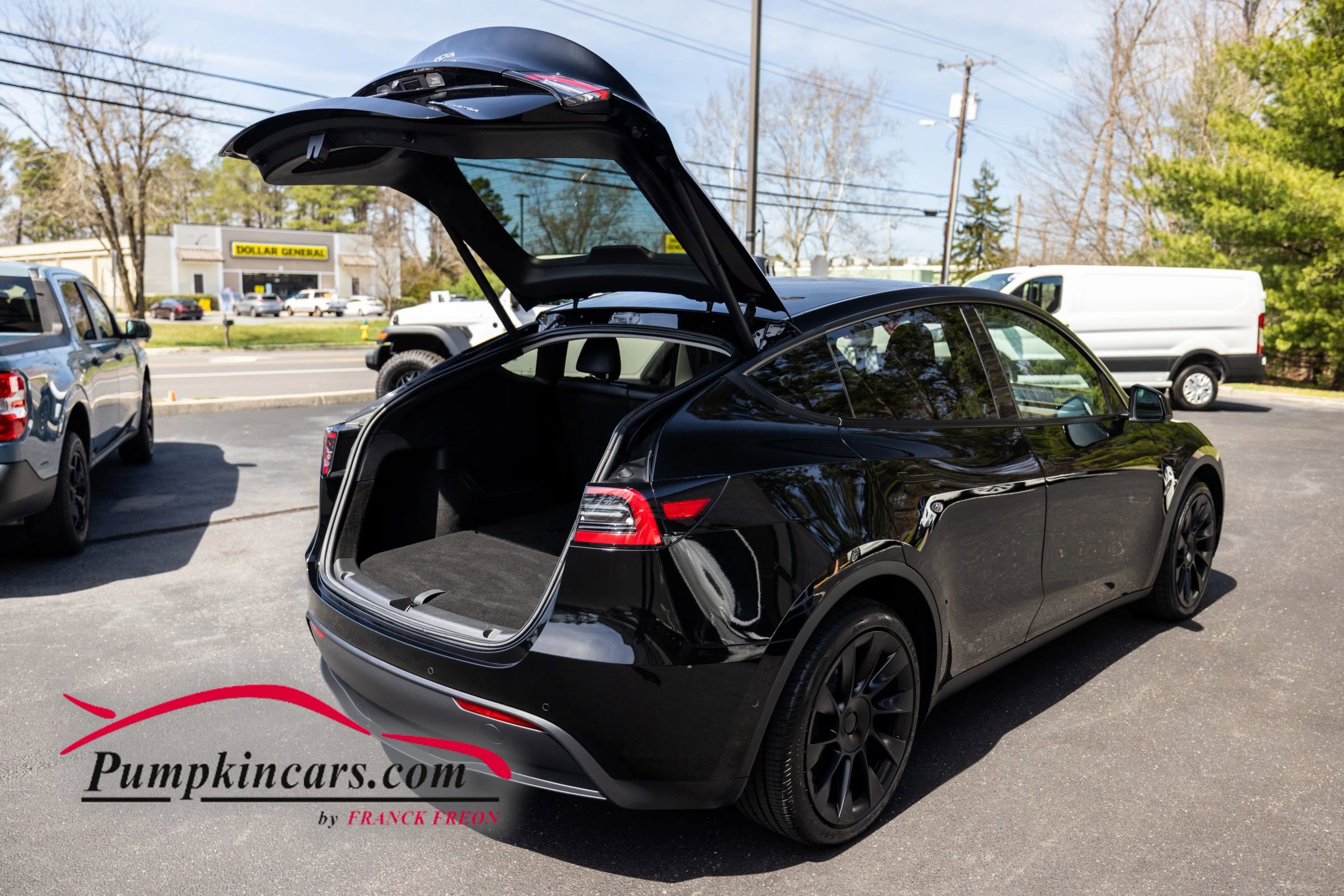 Used 2022 Tesla Model Y Long Range image 18