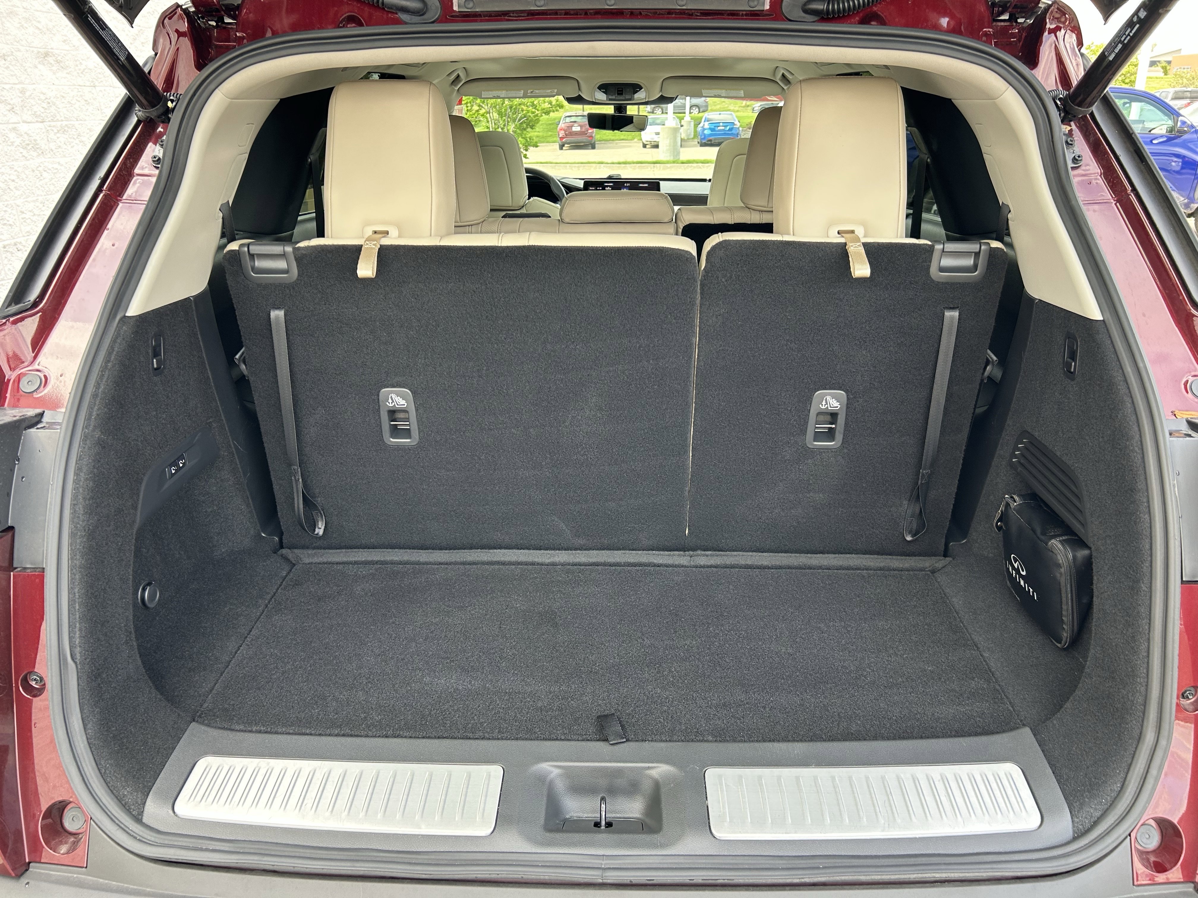 Used 2025 INFINITI QX60 Sensory w/ Vision Package AWD/4WD image 24