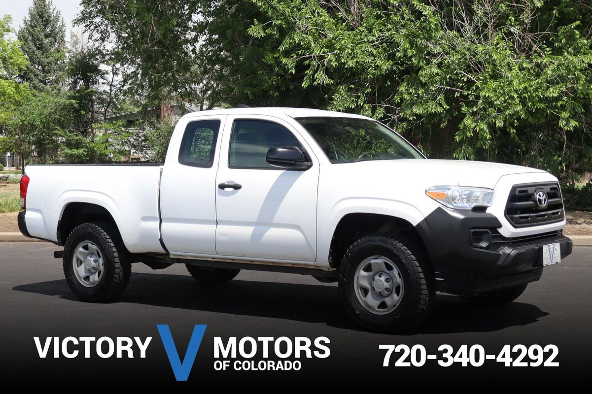 Used 2016 Toyota Tacoma SR AWD/4WD image 1