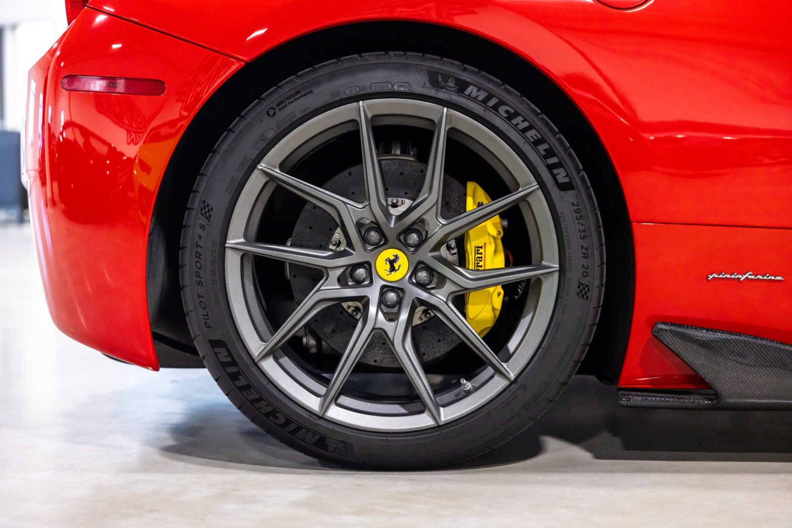 Used 2012 Ferrari 458 Italia Coupe RWD image 25