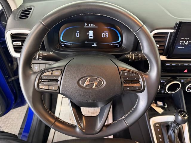 Used 2023 Hyundai Venue Limited FWD image 29