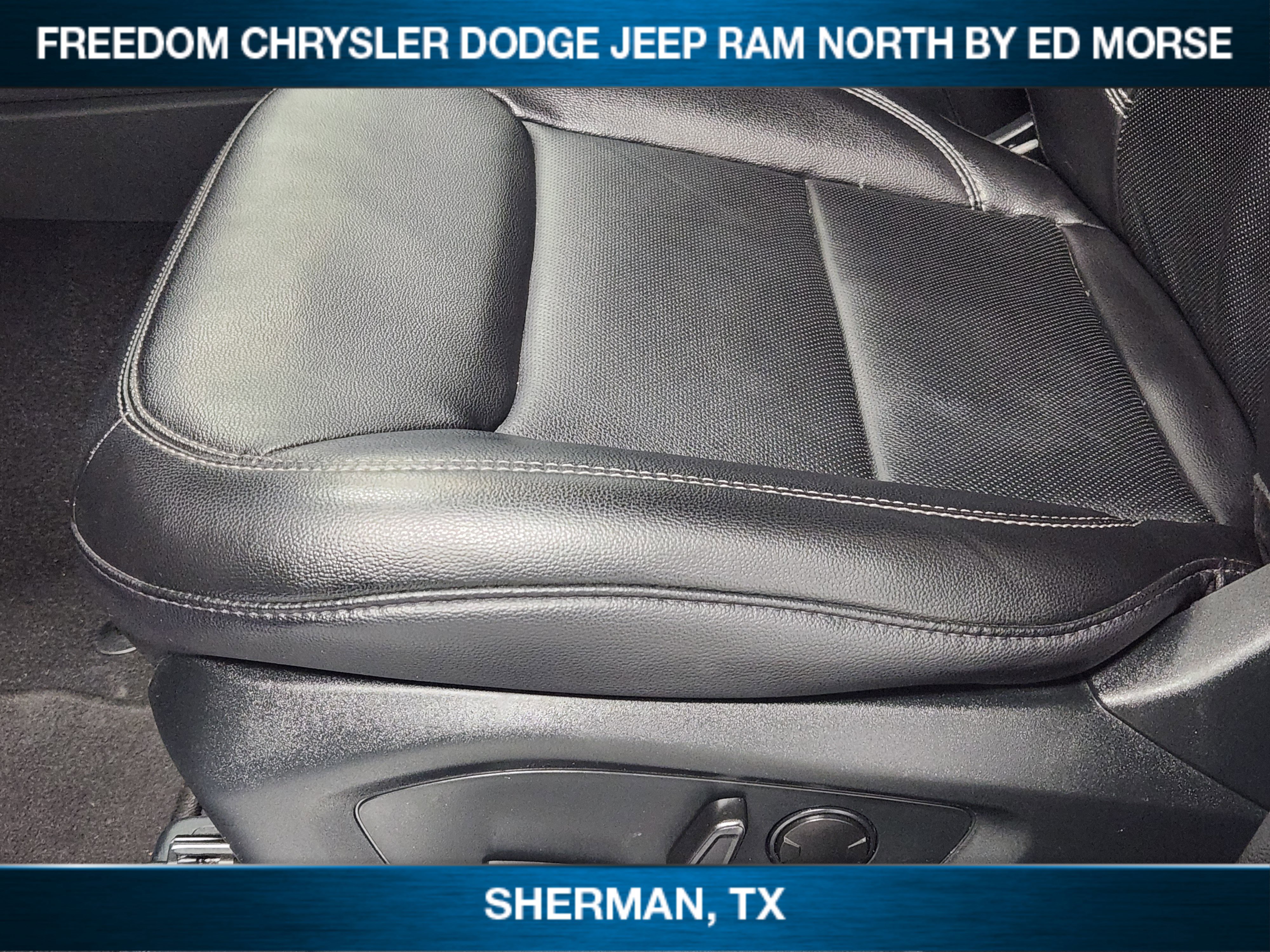 Used 2024 Ford Explorer Limited AWD/4WD image 19