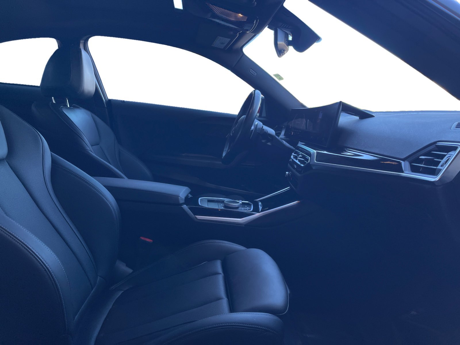 Used 2024 BMW 230i Coupe w/ Premium Package image 15