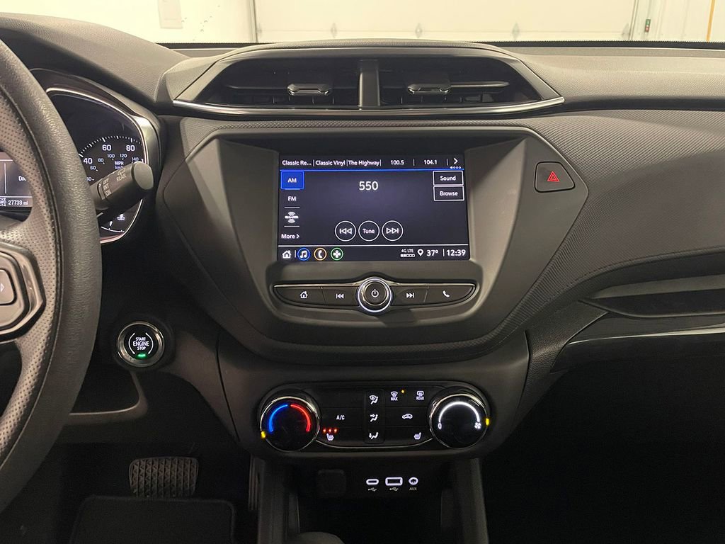 Used 2023 Chevrolet TrailBlazer LT image 30