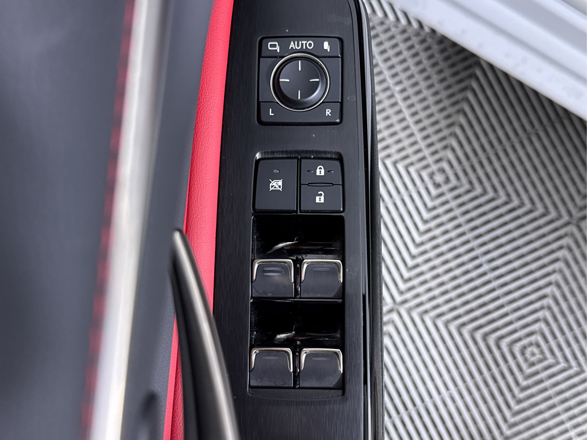 Used 2023 Lexus ES 350 F Sport FWD image 25