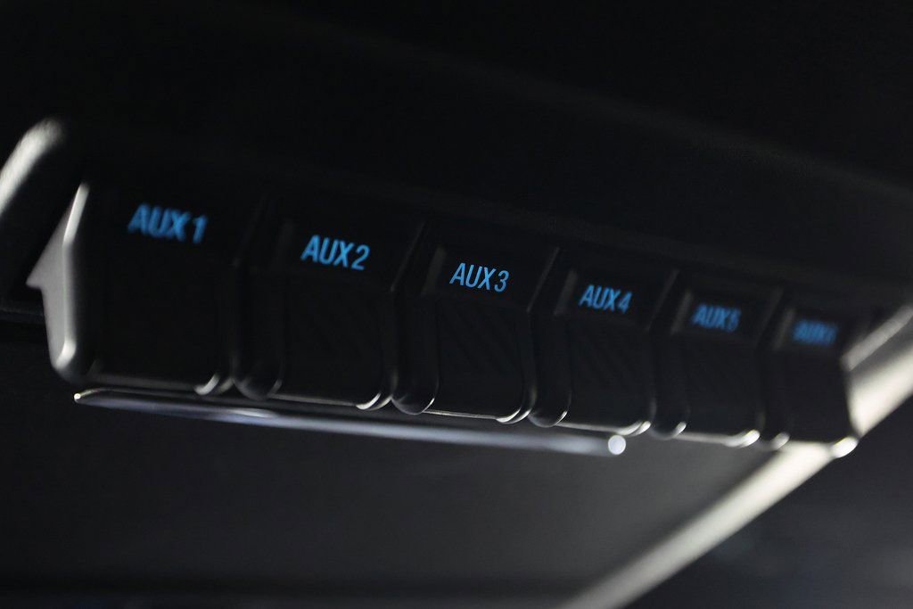 Used 2025 Ford F150 Raptor AWD/4WD image 36