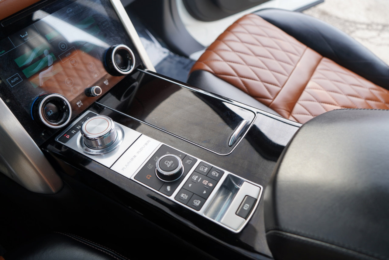 Used 2017 Land Rover Range Rover SV Autobiography Dynamic image 35