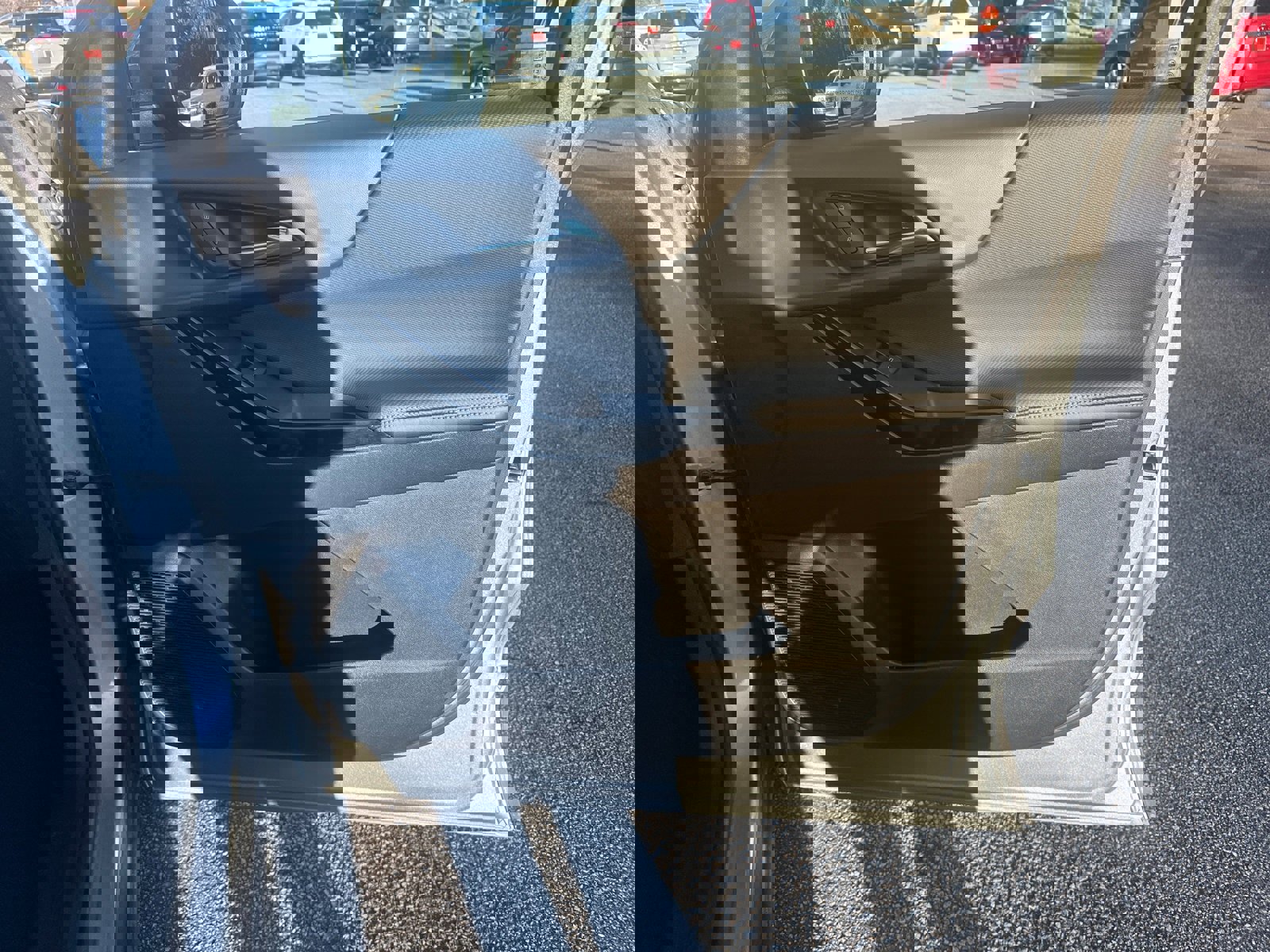 Used 2025 Chevrolet Equinox LT w/ Convenience Package II image 14