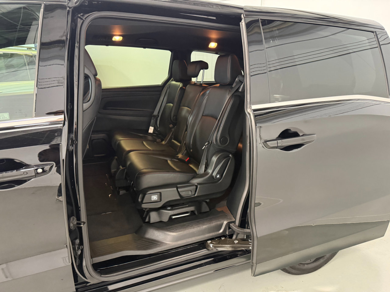 Used 2023 Honda Odyssey Sport image 16